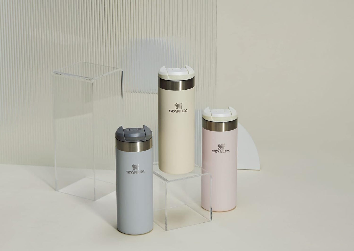 Stanley AeroLight Transit Bottle, Vacuum Insulated Tumbler for Coffee, Tea and Drinks with Ultra-Light Stainless Steel