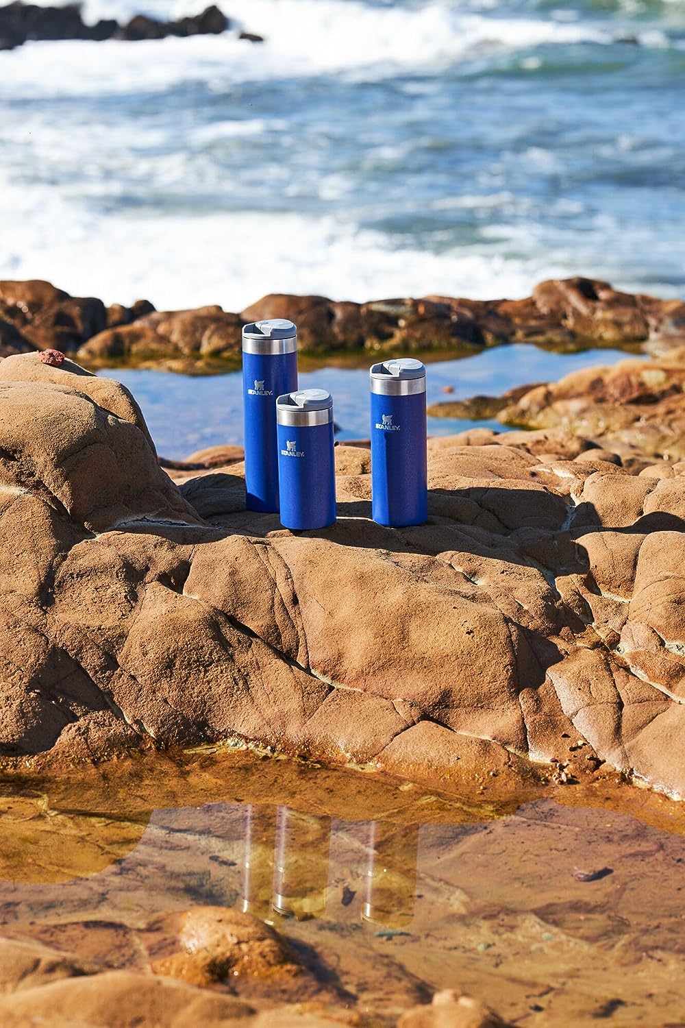 Stanley AeroLight Transit Bottle, Vacuum Insulated Tumbler for Coffee, Tea and Drinks with Ultra-Light Stainless Steel